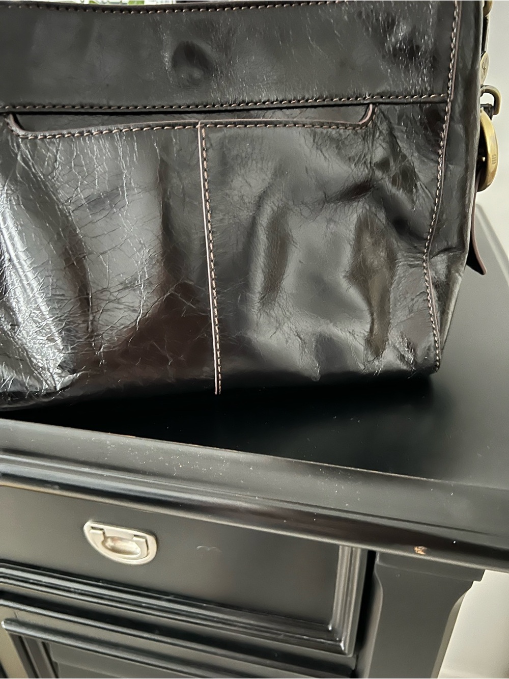 Classic Women's Black Leather Messenger Bag